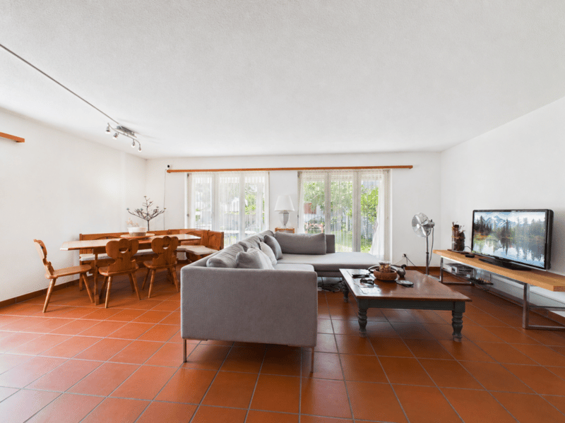 DOUBLE HOUSE WITH LARGE GARDEN (3)