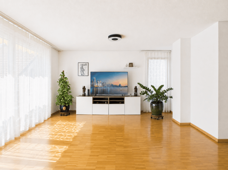 VIEL PLATZ UND HELLE ZIMMER AN ZENTRALER LAGE (2)