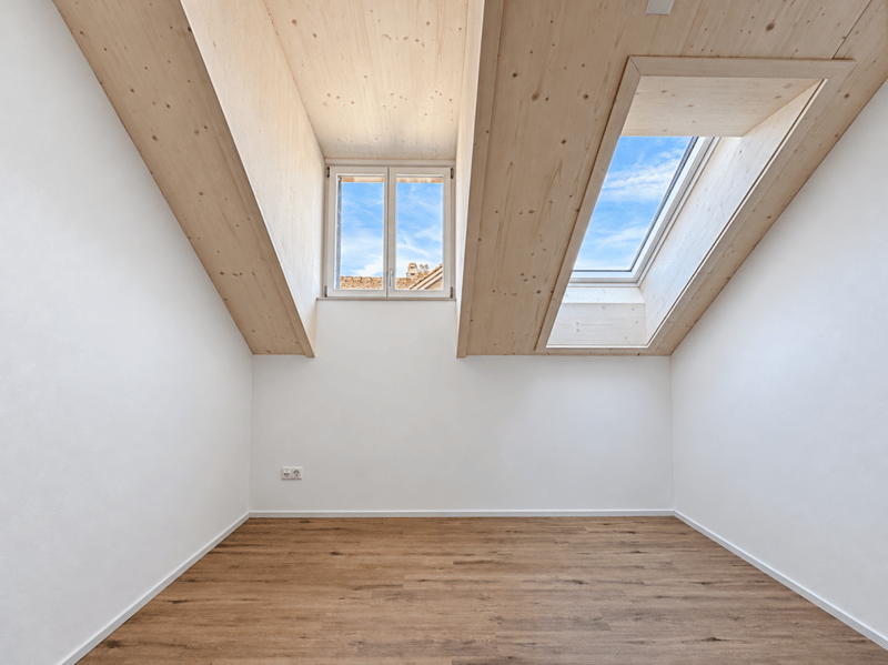 GROSSZÜGIGE MAISONETTE MIT DACHCHARME IM ERSTBEZUG (4)