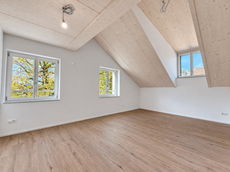 GROSSZÜGIGE MAISONETTE MIT DACHCHARME IM ERSTBEZUG (3)