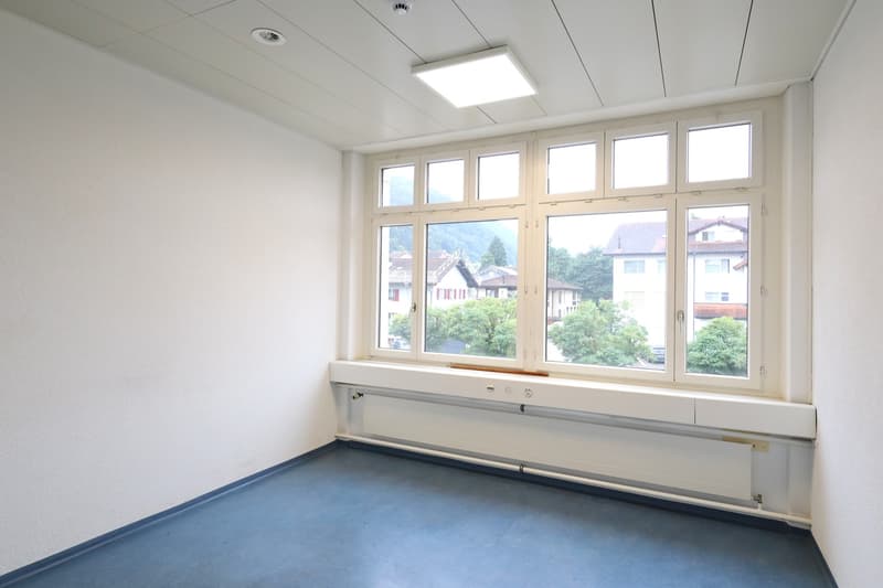 Modern office space in Luzern-Littau, flexible use (6)