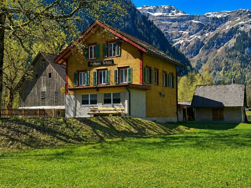 Restaurant business in the quiet and idyllic Klöntal (2)
