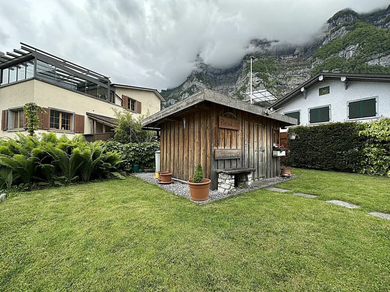 7.5 room single-family house with beautiful garden (12)