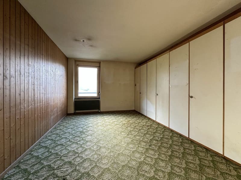 4.5 Zimmer-Wohnung mit Autoabstellplatz (6)