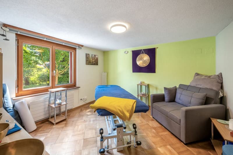 Attraktives 6.5 Zi.- Reiheneinfamilienhaus zum mieten in Ennenda bei Glarus (6)
