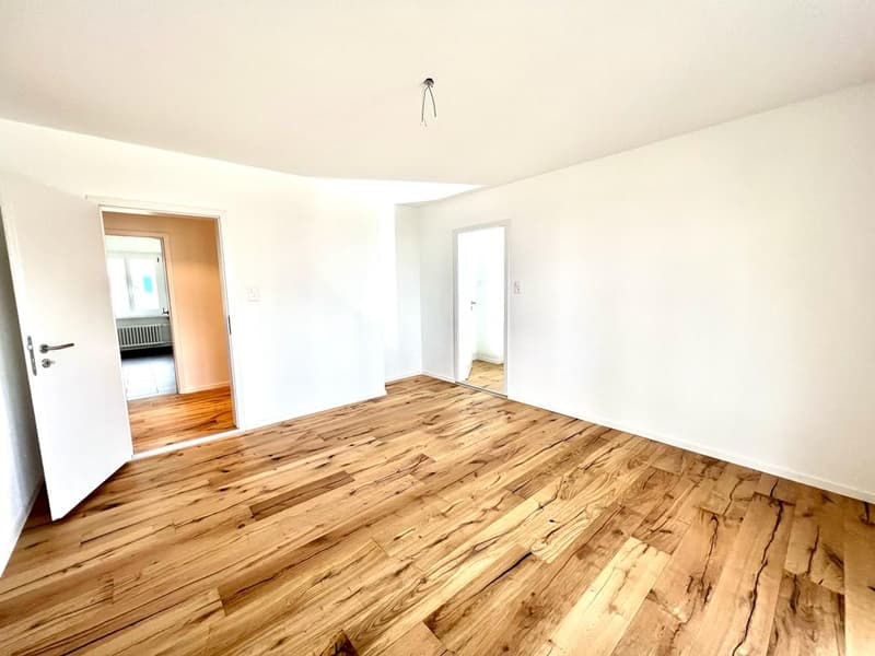 Gehobene 4.5-Zimmer-Wohnung mit Balkon und schöner Aussicht in Bellach (6)