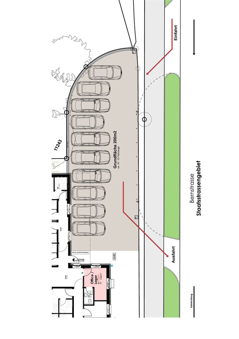 PARKPLATZ AN HOCH FREQUENTIERTER LAGE (1)