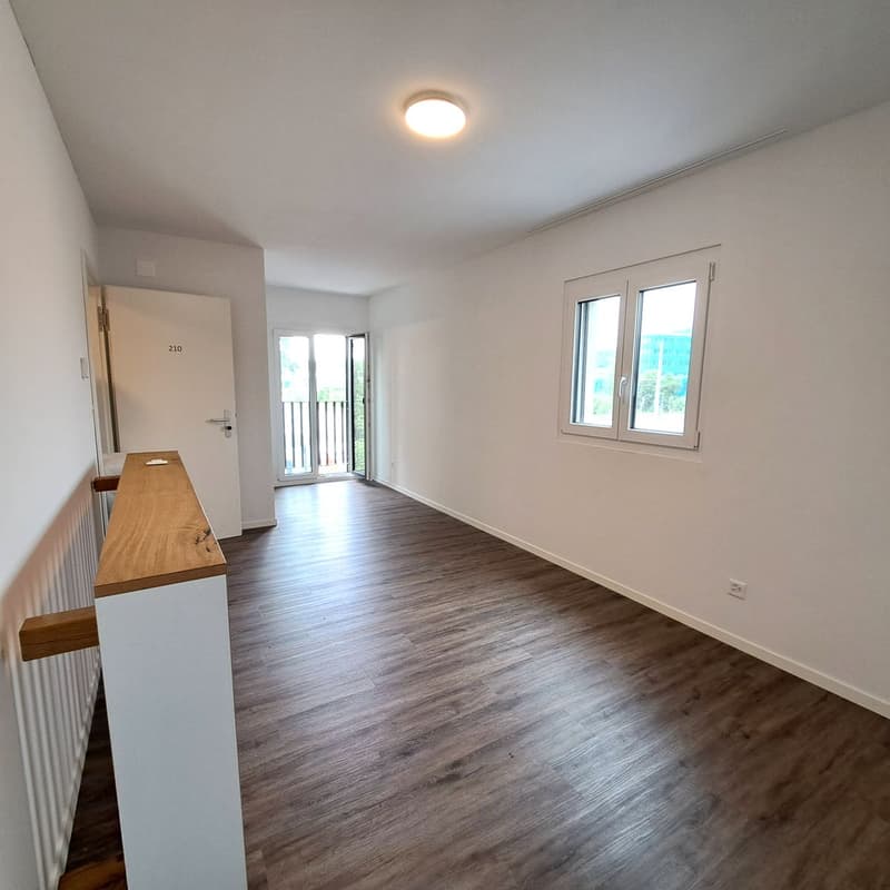 BÜRO ODER ATELIER AN HOCH FRQUENTIERTER LAGE (2)