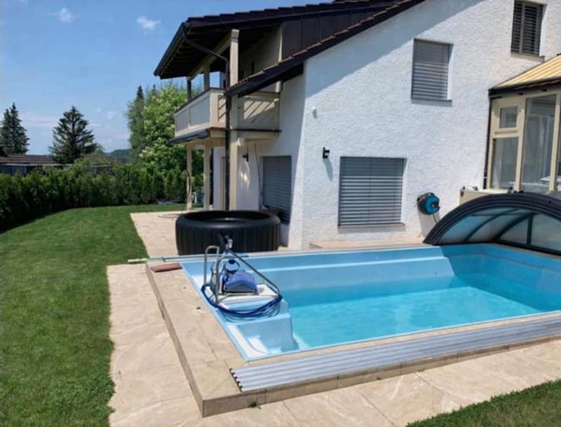 Rarity in best location with pool, winter garden, and grill lounge freshly renovated (1)