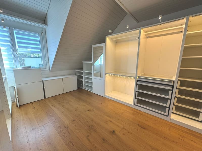ELEGANZ TRIFFT WOHNKOMFORT - EXKLUSIVES HAUS MIT PRIVATGARTEN (5)