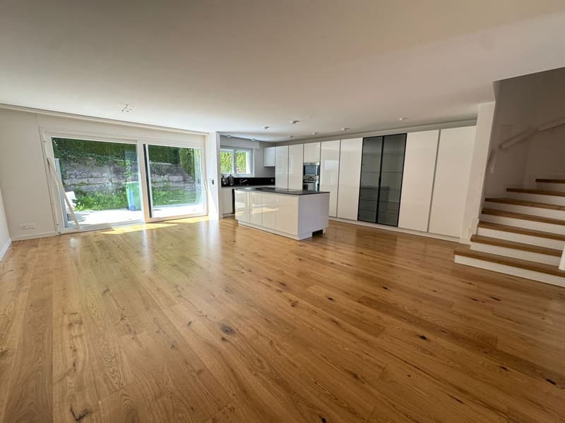 ELEGANZ TRIFFT WOHNKOMFORT - EXKLUSIVES HAUS MIT PRIVATGARTEN (1)