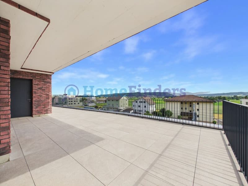 First occupancy with huge terrace 65m2! (2)