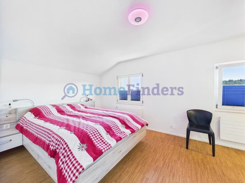 SANIERT MIT SONNIGEM GARTEN UND ALPENSICHT! (18)