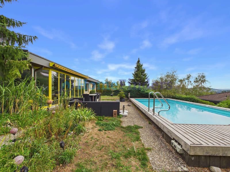 WOHNTRAUM MIT GROSSEM GARTEN UND EIGENEM POOL (2)