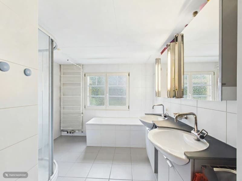 EIN ZUHAUSE MIT GESCHICHTE, CHARME UND VIEL PLATZ (5)