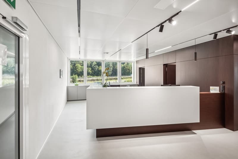 Ufficio moderno con reception e vista sul lago in affitto (2)