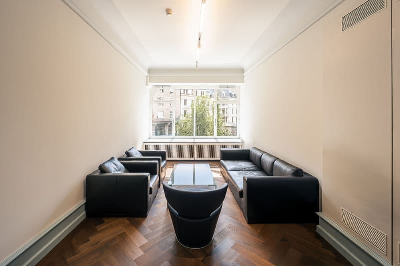 Nouveau bureau aménagé et climatisé sur Bahnhofstrasse (6)