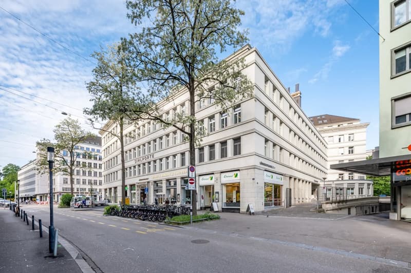 Retail space directly on Löwenstrasse (2)