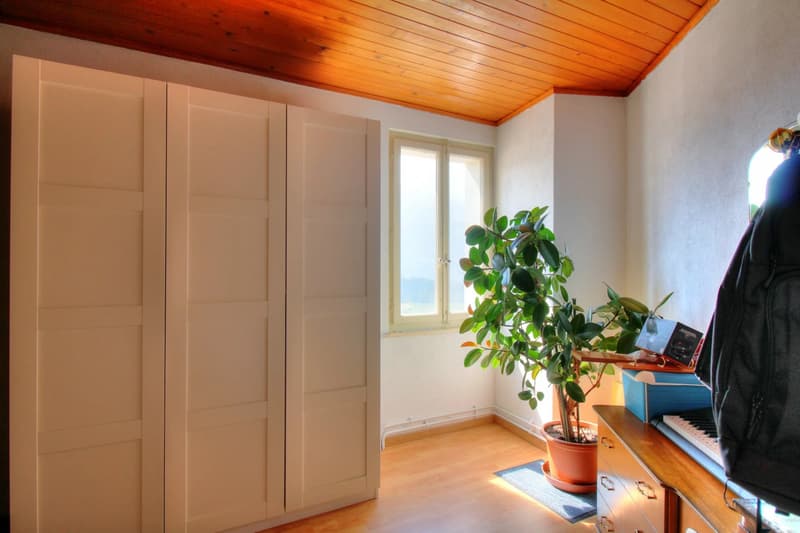 Village house in Sensine with rental apartment! (10)
