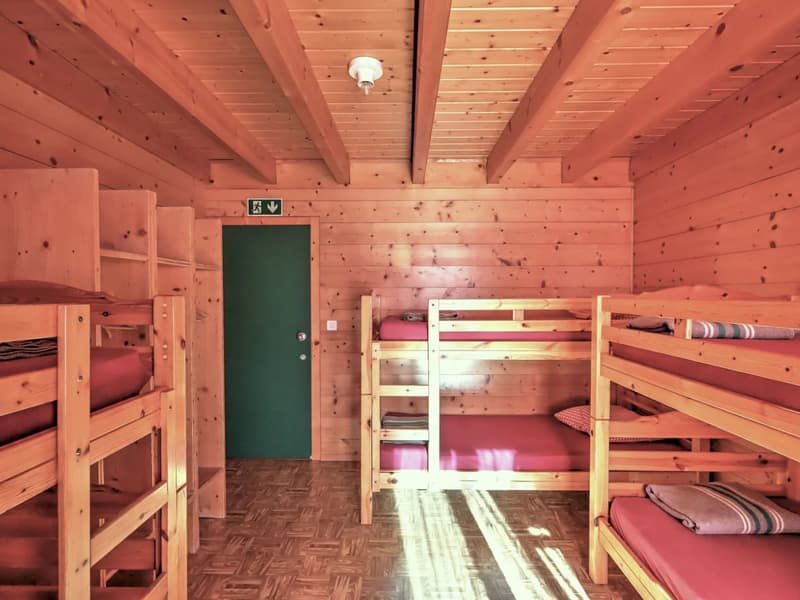 Holiday Chalet for Groups - High Yield (7)