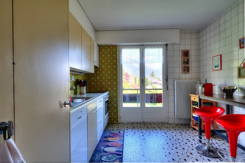 Geräumige 4.5-Zimmer-Familienwohnung mit Panoramablick (5)