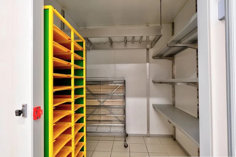 Opportunity | Restaurant establishment with adjacent apartment (5)
