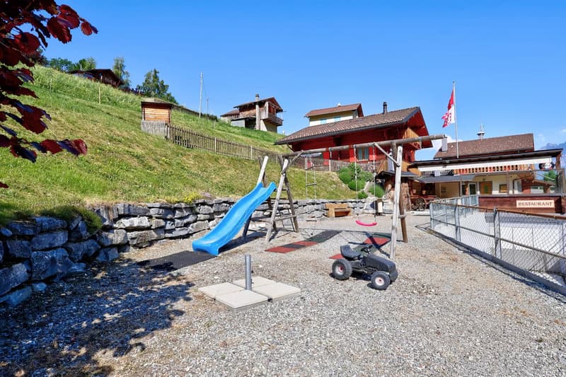 Opportunity | Restaurant establishment with adjacent apartment (3)