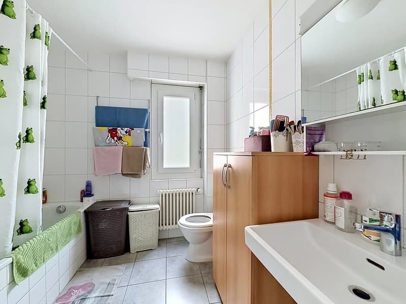 In the heart of Martigny generous 5.5-room apartment (9)