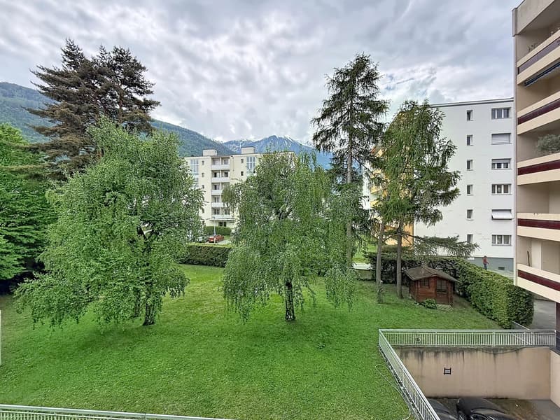 In the heart of Martigny generous 5.5-room apartment (12)