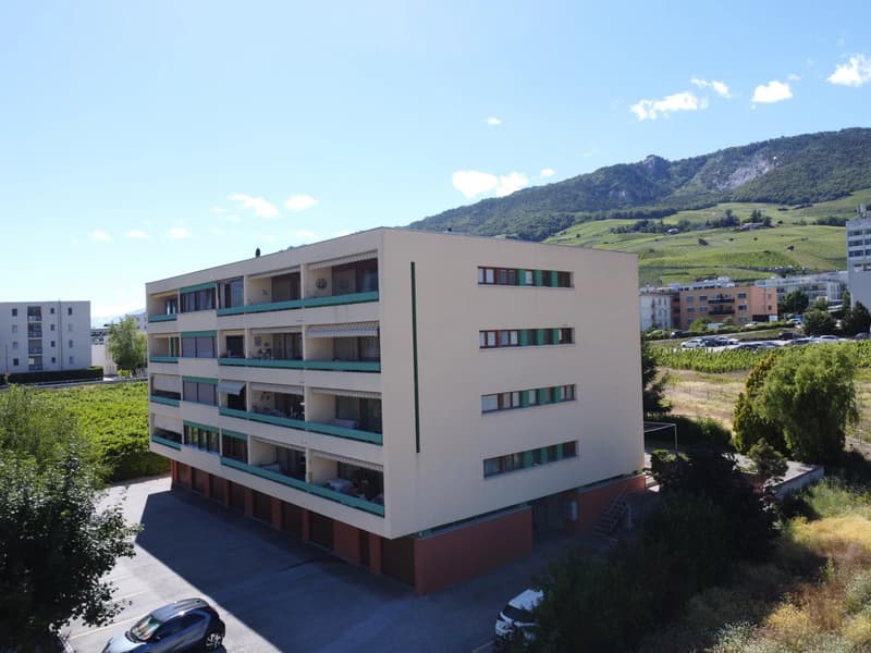 Sierre | Einladende Räumlichkeiten für diese 4,5-Zimmer-Wohnung zur Renovierung (1)