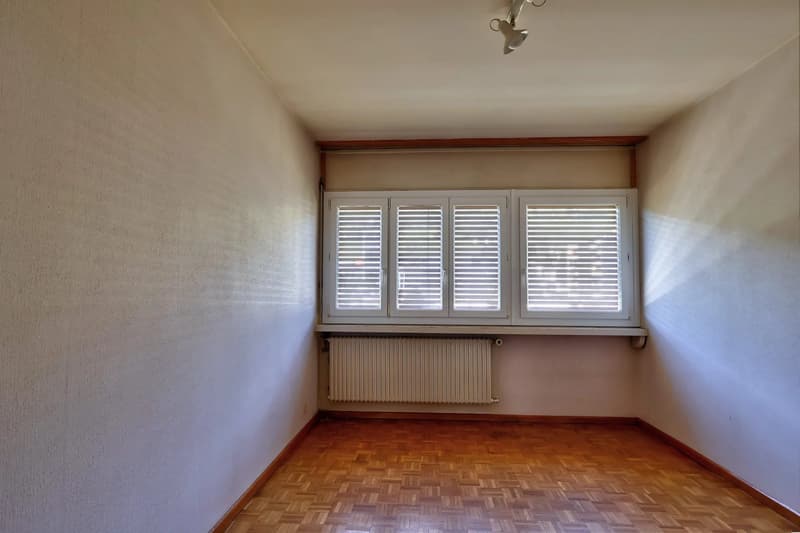 Sierre | Einladende Räumlichkeiten für diese 4,5-Zimmer-Wohnung zur Renovierung (10)