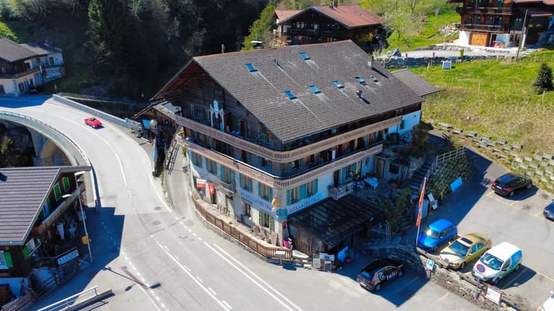 Immeuble mixte à Troistorrents - 12 logements et 1 commerce (2)