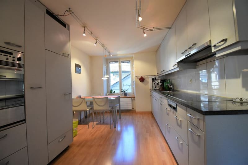 Gepflegtes Wohnhaus mit Ladenlokal. (5)