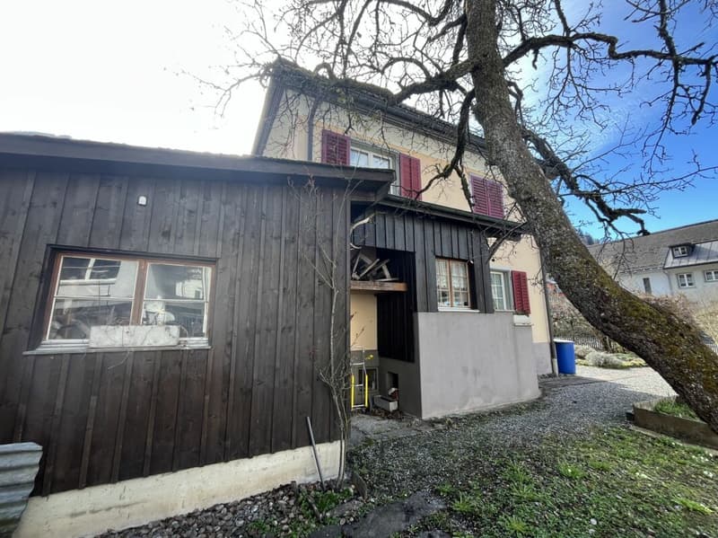 Detached 5.5-room single-family house with large garden and garage (4)