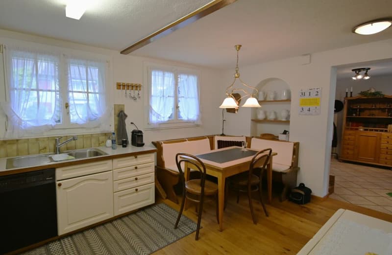 Gepflegtes, einseitig angebautes 5-Zimmer-Einfamilienhaus (7)