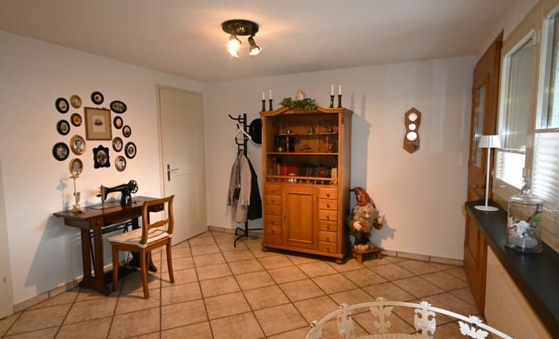 Gepflegtes, einseitig angebautes 5-Zimmer-Einfamilienhaus (4)