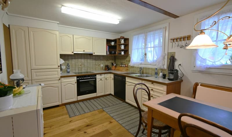 Gepflegtes, einseitig angebautes 5-Zimmer-Einfamilienhaus (6)