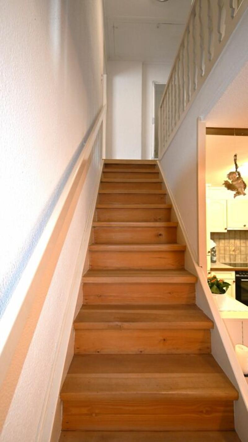 Gepflegtes, einseitig angebautes 5-Zimmer-Einfamilienhaus (10)