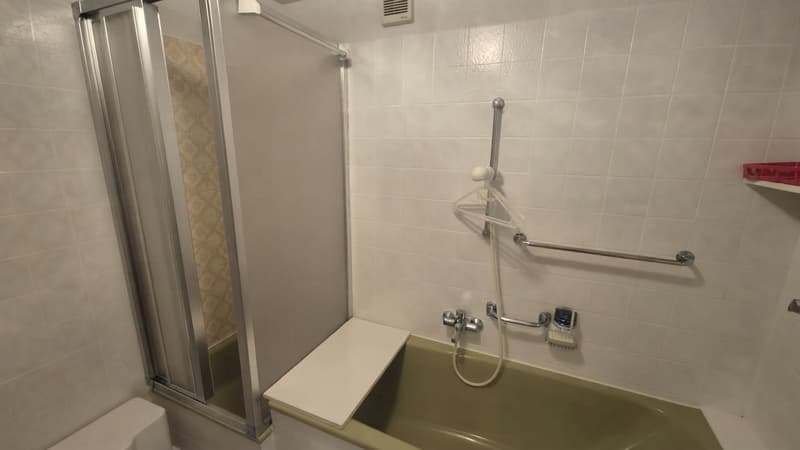 Badezimmer mit Wanne
