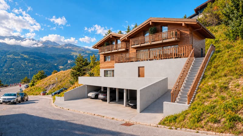 Vue sur les 2 chalets mitoyens (Photomontage) / View of the two adjoining cottages (photomontage) / Vista dei due chalet adiacenti (fotomontaggio)