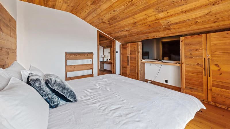 Chambre 1  / Room 1 / Camera da letto 1