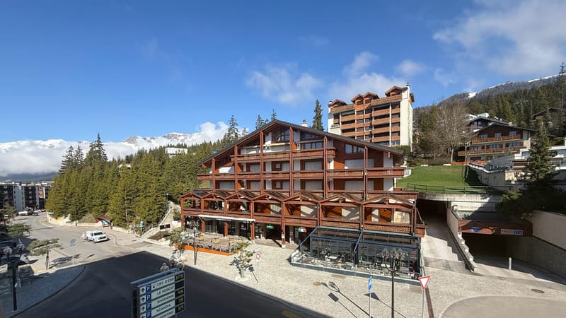 Vue depuis le balcon Nord / View from the north balcony / Vista dal balcone nord