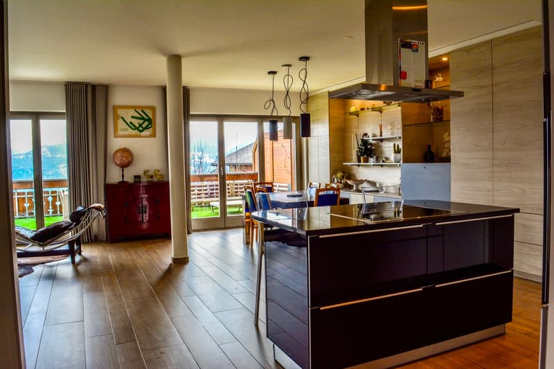 Cuisine et salle à manger / Kitchen and dining room / Cucina e sala da pranzo