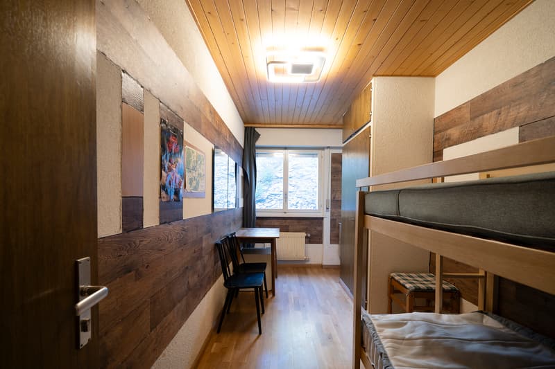 Chambre avec salle de douche & WC indépendants - Secteur Cry d'Er (1)