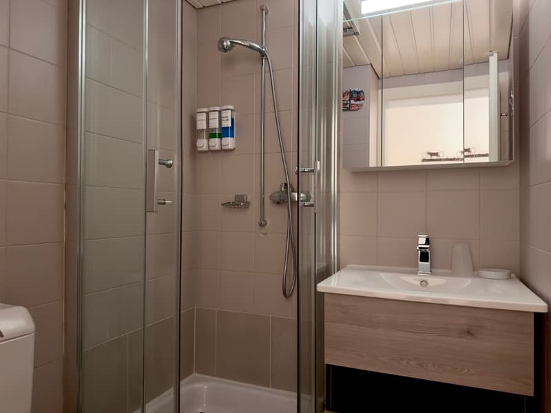 Salle de douches  / Shower Room  / Sala docce
