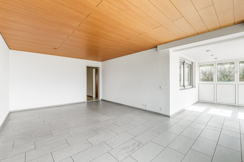 Bild 4 Wohnzimmer mit Wintergarten