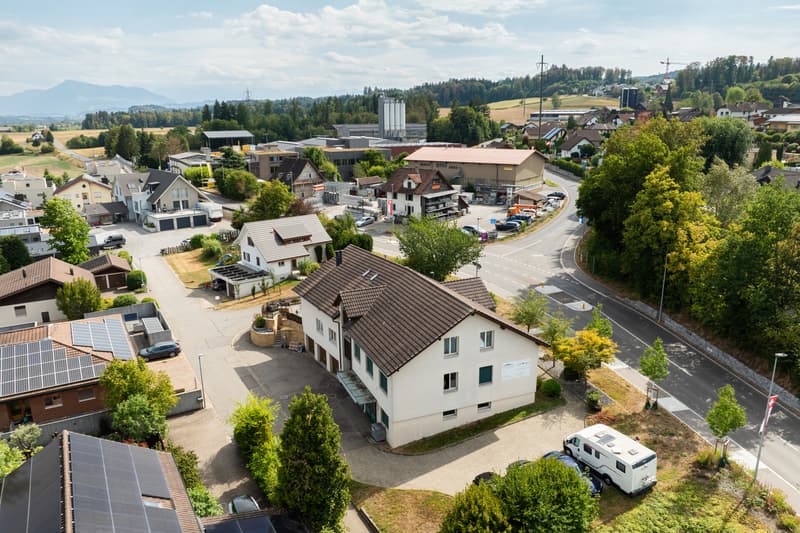 Vielseitige Wohn- und Gewerbeliegenschaft - mit Entwicklungspotenzial (1)