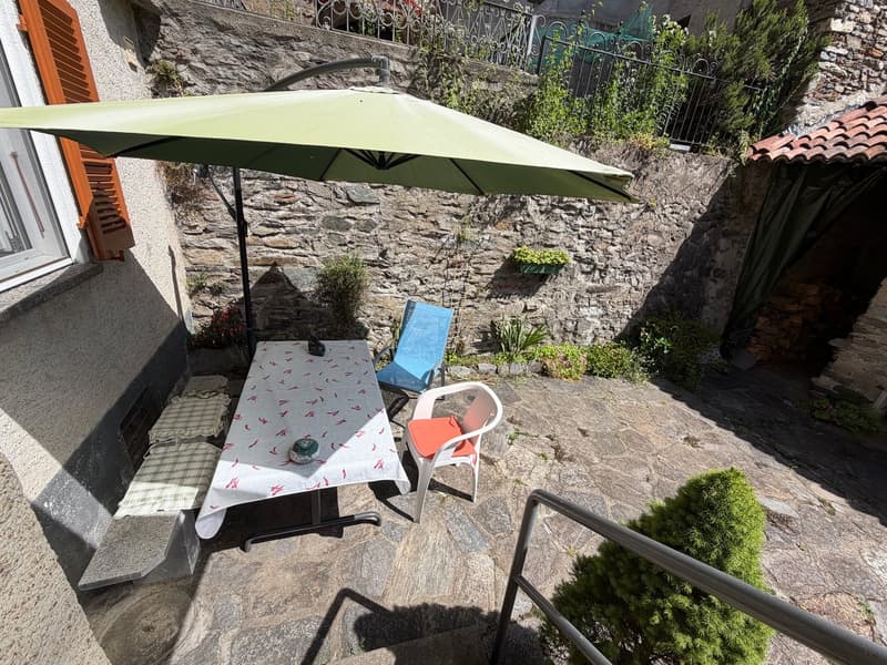 Grande maison au centre 4,5 pièces avec jardin à Breno Alto Malcantone (8)