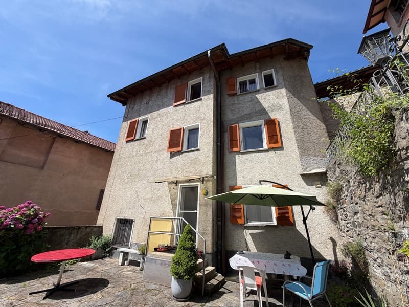 Grande maison au centre 4,5 pièces avec jardin à Breno Alto Malcantone (3)