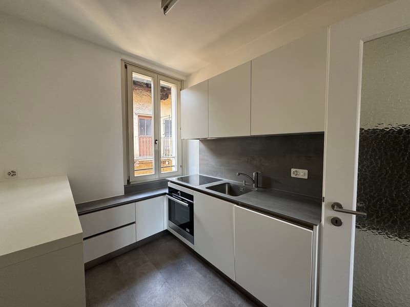 Wohnung 4.5 Zimmer mit Seeblick in Ponte Tresa (3)